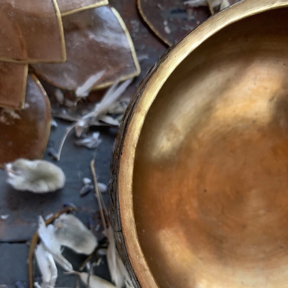 ANTIQUE HAND-PAINTED INDIAN KASHMIRI BRASS INLAY DECORATIVE BOWL - Picture 5 of 10